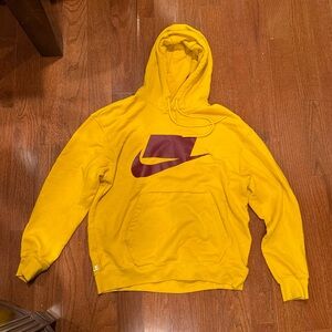 Nike Men's NSW Block Logo Oversized Heavyweight Hoodie Mustard size Medium